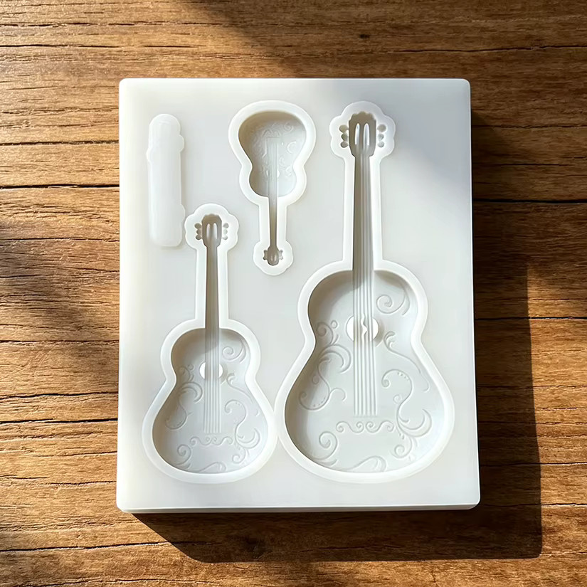 HANDLIFE Silikonform Gitarre für Zuckerguss, Fondant und Cupcakes in Grau und Weiß - Bild 2