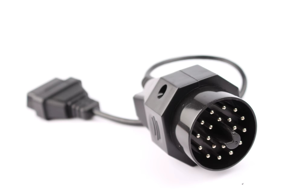 OBD2-Adapterkabel für BMW 20-Pin auf OBD2 16-Pin Buchsenanschluss in Schwarz - Bild 3