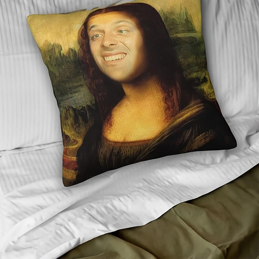 Kissenbezug mit lustigem Mona Lisa Meme Design in Peach Skin, B/T: 18 x 18 cm - Bild 2