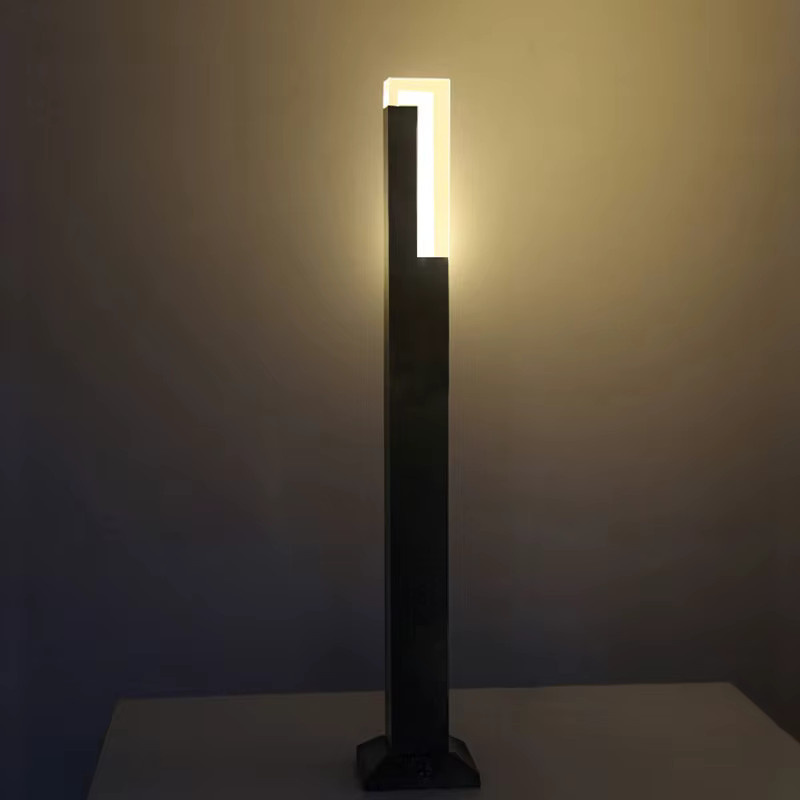 Wecus LED Gartenlampe IP65 wasserdichte Rasenleuchte in Schwarz mit warmweißem Licht für Außenbereich und Garten - Bild 3