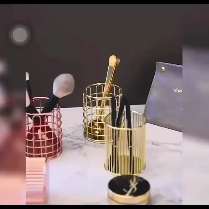YC Direct Schreibtisch Organizer aus Metall in Gold, Mehrzweck Büro Aufbewahrungsbox und Stiftebecher mit mehreren Fächern - Bild 2