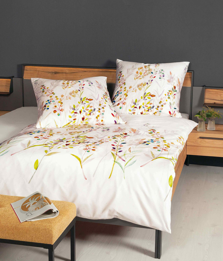 Janine Modern Art Mako-Satin Bettwäsche mit Blättern und Gräsern in Herbst-Optik, Farbe: Weiß, B/H: 155 x 220 cm, Kissen: 80 x 80 cm - Bild 1