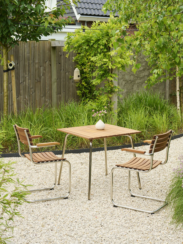 Thonet S 1040 All Seasons Gartentisch aus Iroko mit Edelstahlgestell in Braun - Bild 2