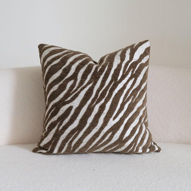 JMG Clothing Mid-Century Modern Chenille Kissenbezug in Braun, Quadratisch, B/B: 45 x 45 cm - Bild 1