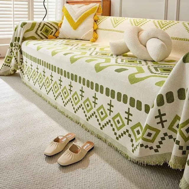 Dekorative Chenille Sofabezüge im Boho-Design, Universal Sofahandtuch als Möbelschutzbezug, Farbe: Grün, Breite: 90 cm, Länge: 180 cm - Bild 1