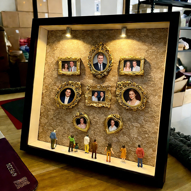 DIY Mini-Museum-Silhouettenbox als Erinnerungs-Display-Set mit Miniaturstatue und Goldrahmen in Gold und Rot - Bild 1