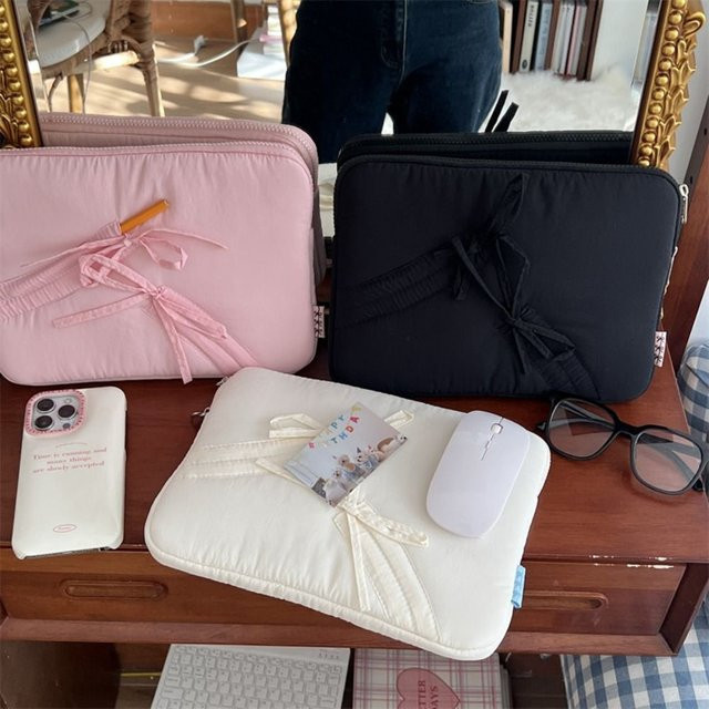 Stoßfeste Laptop-Hülle mit Schleife für 11, 13 oder 15,6 Zoll Notebooks und Tablets, ultradünne Schutztasche mit großer Kapazität in Schwarz oder Pink - Bild 1