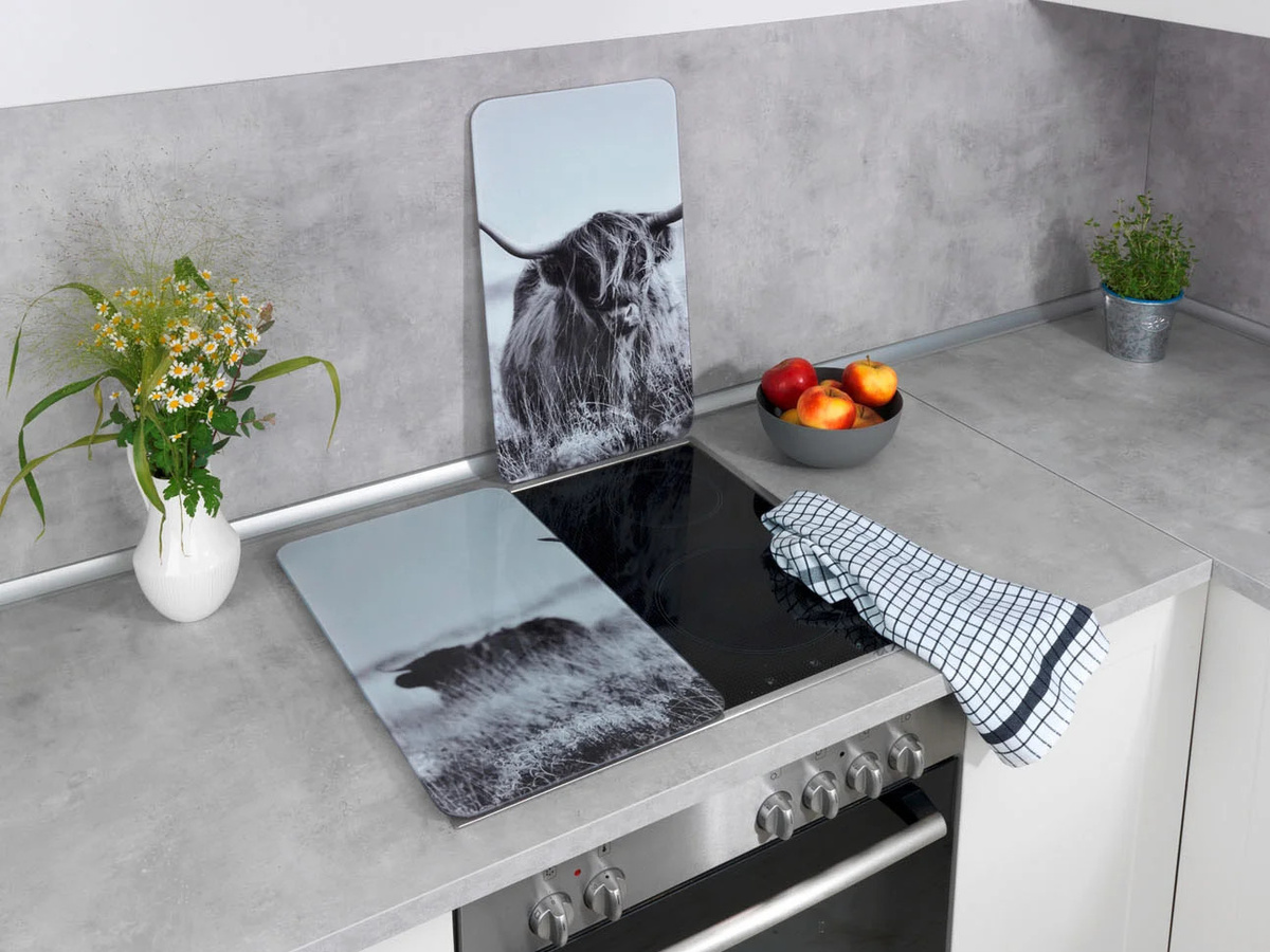 WENKO Herdabdeckplatte aus Glas mit Highland Cattle Motiv in Silber, Grau und Mehrfarbig, B/T/H: 52,0 x 30,0 x 3,2 cm - Bild 3
