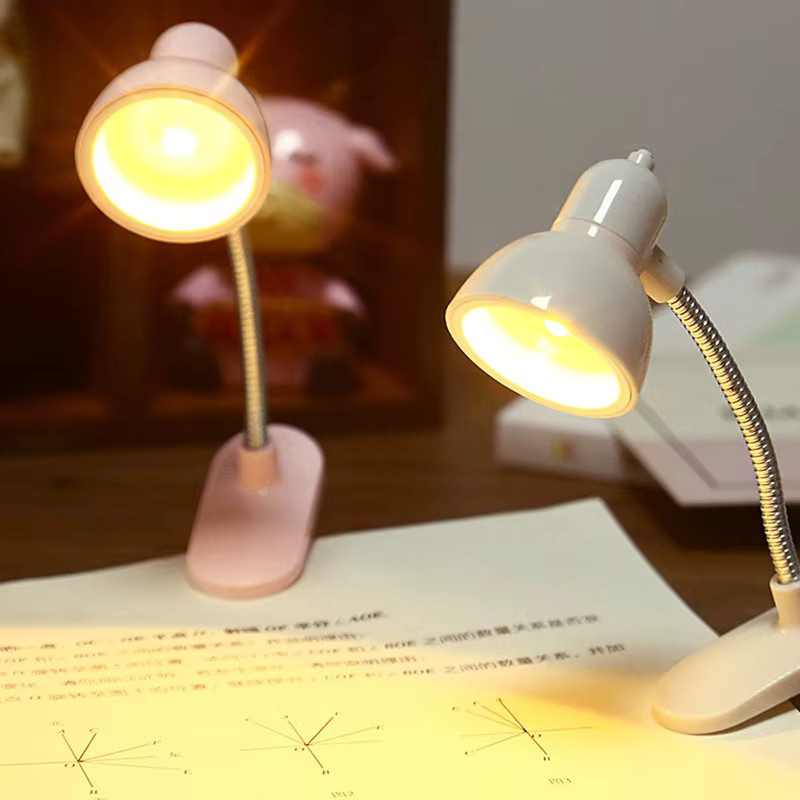 Feimefeiyou Mini LED Clip Schreibtischlampe mit warmweißem Licht, batteriebetrieben, Weiß/Rosa - Bild 3