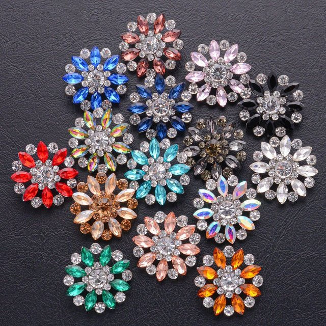 3 Stück luxuriöse runde Blumen-Strass-Knöpfe in Gold, Weiß und Multicolour für Nähen, Basteln und Hochzeitskleider als DIY-Zubehör - Bild 1