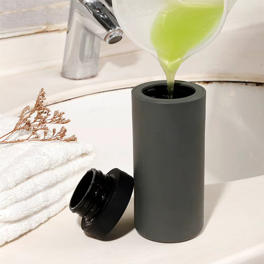 Qiilu Silikon Squeeze Flasche für Shampoo, Duschgel oder Spülmittel, Grau, 240 ml - Bild 2