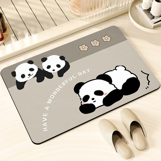 Vikama Panda Badematte rutschfest und schnelltrocknend mit Cartoon-Design, Farbe: Pflaume, B/T: 60 x 40 cm - Bild 1