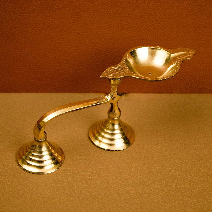 Spillbox Messing Karpoor Kapoor Diya Aarti Ständer für tägliche Pooja in Gold - Bild 3