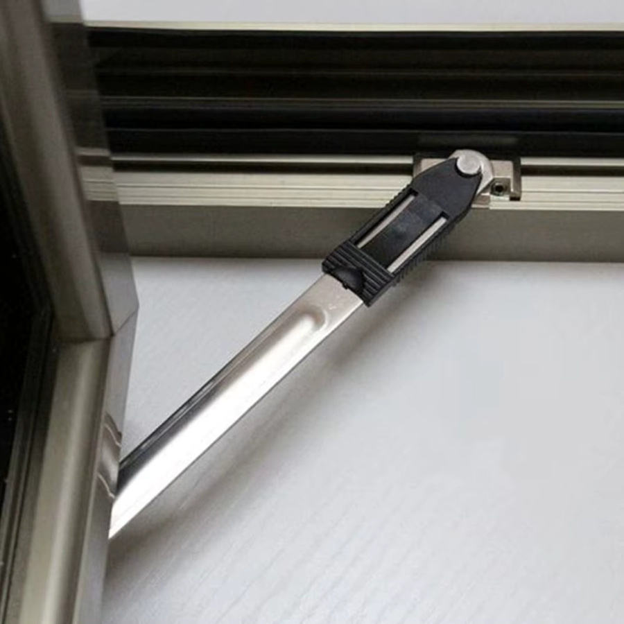 Fensterhalterung als Fensterbegrenzer und Winkelregler mit Kindersicherung in Silber - Bild 3