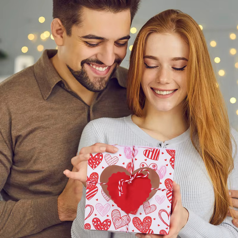 8 Stück Valentinstag Geschenkboxen aus Papier mit Herz-Fenster für Schokolade und Cookies zur Hochzeitsdekoration - Bild 4