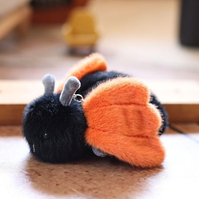 Yiran toy Stoffpuppen-Taschenanhänger, Schnecken-Bienen-Schlüsselanhänger, 1 Stück - Bild 1