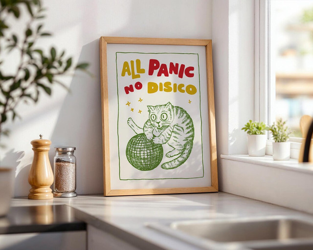 All Panic No Disco Retro Poster mit Katzen und Discokugel in Mehrfarbig als Wanddeko aus Papier - Bild 1