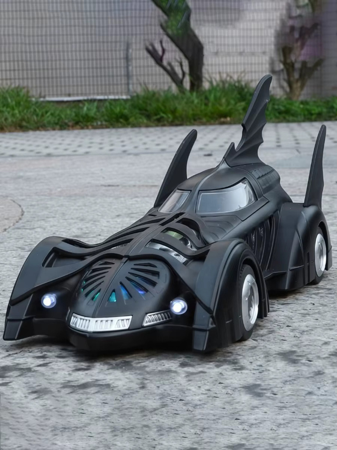 RMZ city Batmobile Sportwagen, 1:32 Maßstab, Metall, mit Sound und Licht - Bild 5