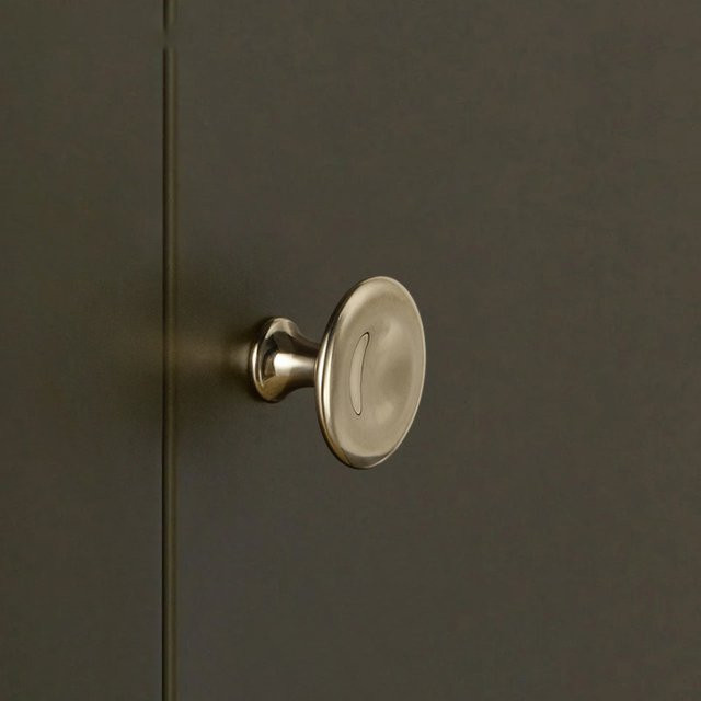 Goo-Ki Schrankgriffe und Türknöpfe aus Titan-Silber-Messing in Silber - Bild 1