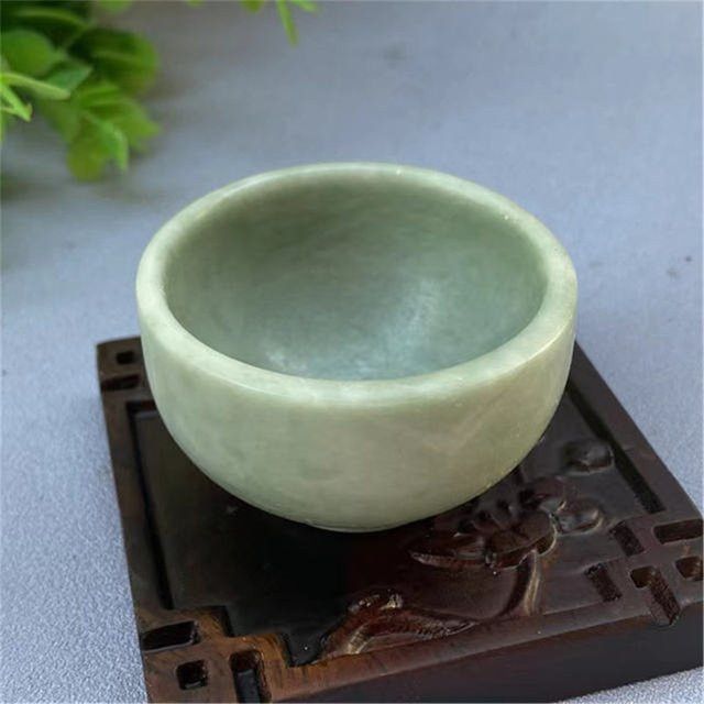 Grüne Jade Kristallschale von Sisterstone, runde Edelsteinschale für deine Dekoration, Durchmesser: 5 cm - Bild 1