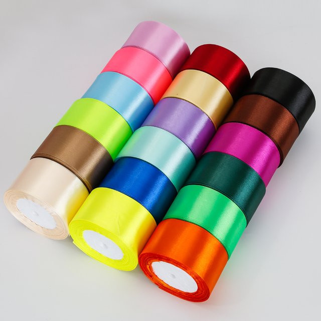 Wusmart Satinband für DIY Bastelarbeiten und Geschenkverpackungen, Breite: 5,1 cm, 25 Yards pro Rolle, erhältlich in Rot und Mehrfarbig - Bild 1