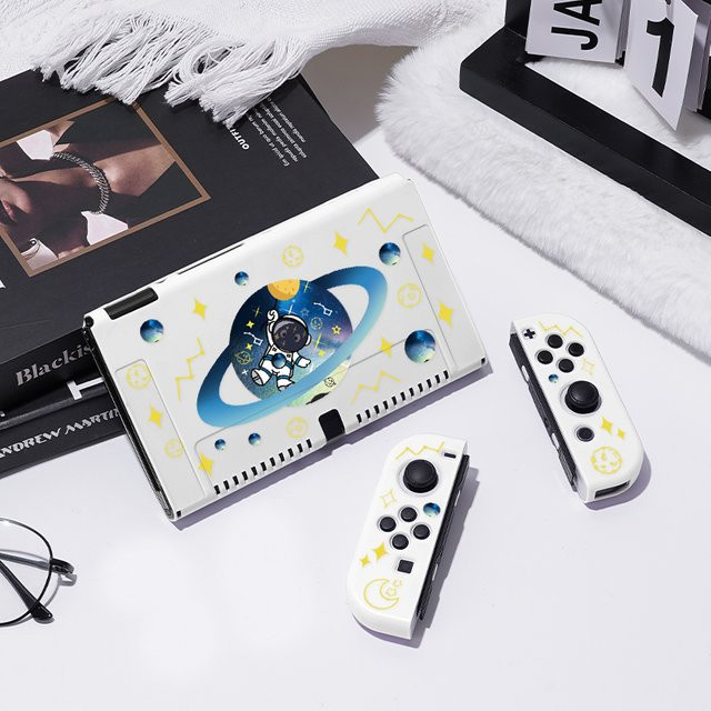 Astronaut Schutzhülle für Nintendo Switch OLED in Weiß, weiche und schlanke TPU Abdeckung für Konsole und Joy-Con - Bild 1