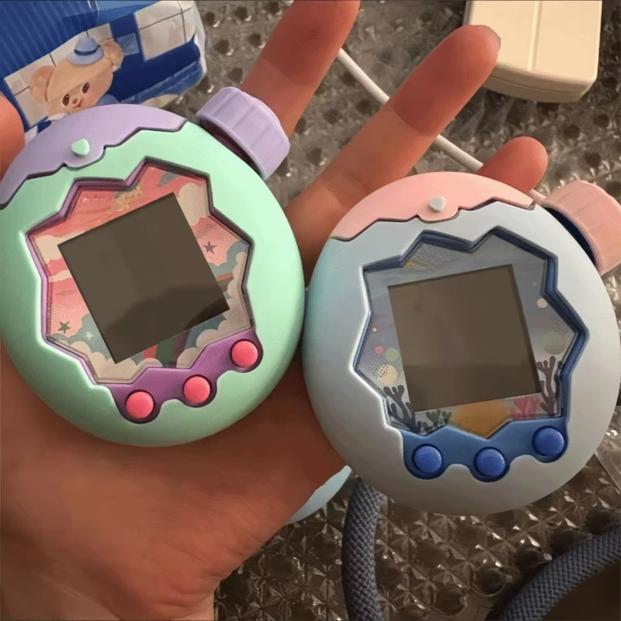 Silikon-Schutzhülle für Tamagotchi Paradise in Braun und Multicolour mit langlebiger Knopfabdeckung - Bild 2