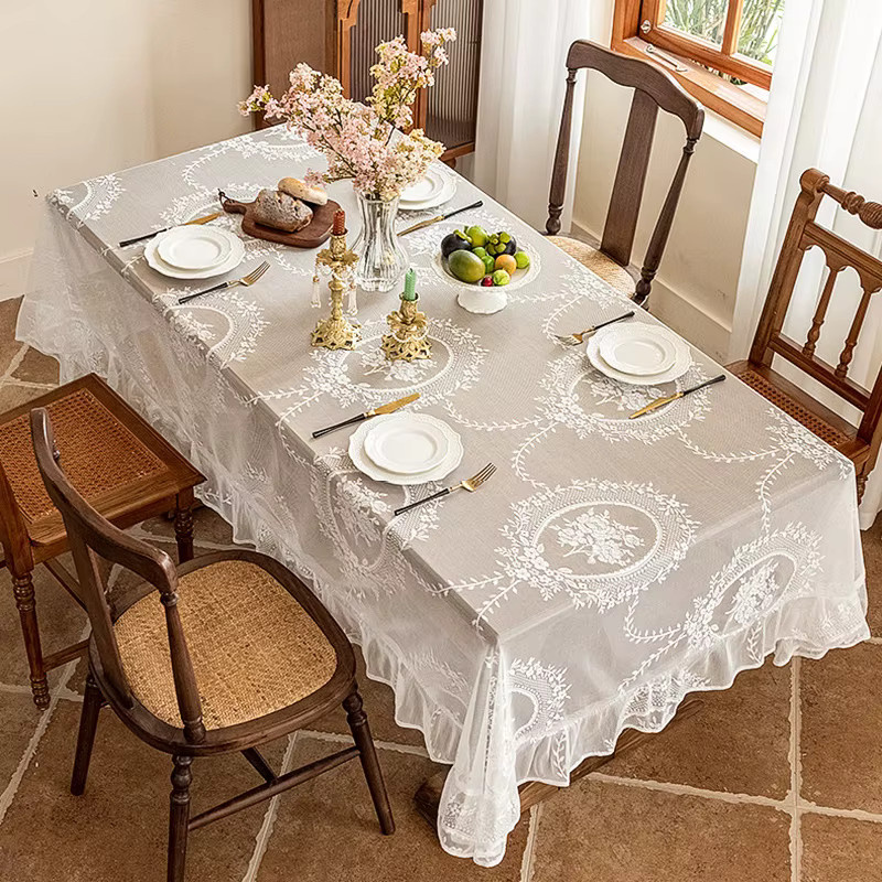 Battilo Weiße Runde Spitzentischdecke aus Leinen mit Blumenstickerei für Hochzeiten und Esstische - Bild 1