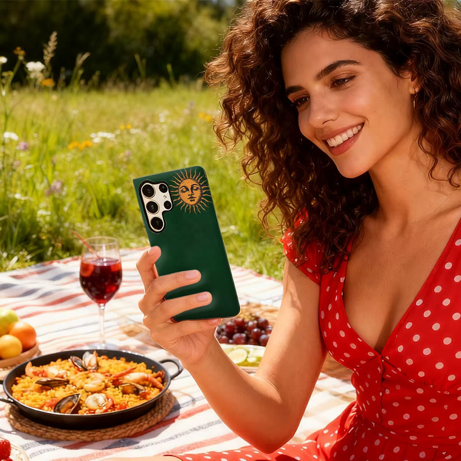 Glänzende doppellagige Handyhülle mit Sun Totem Design in Grün für Samsung Galaxy S25 Ultra, S24 und S23 Ultra Plus - Bild 5