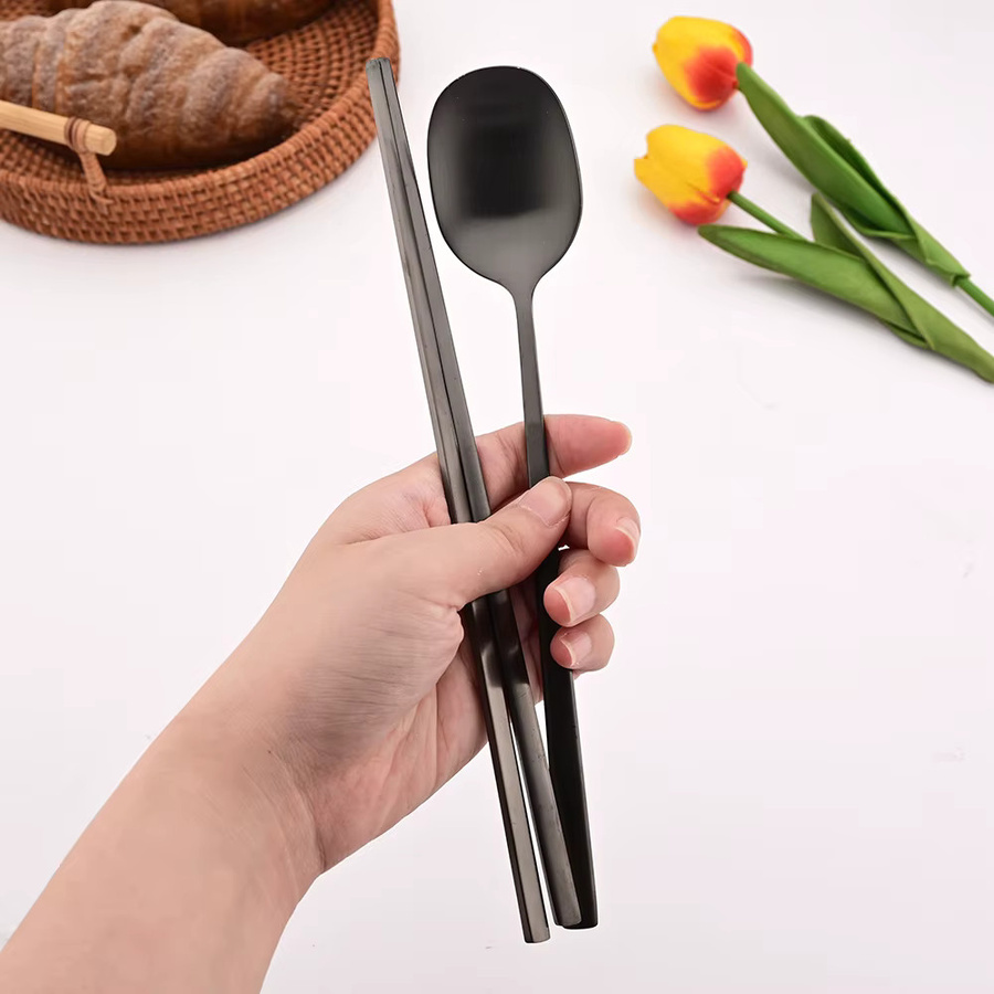 Uniturcky 8-teiliges Sushi Besteckset aus mattem Edelstahl in Schwarz und Silber mit Stäbchen und Löffeln - Bild 2