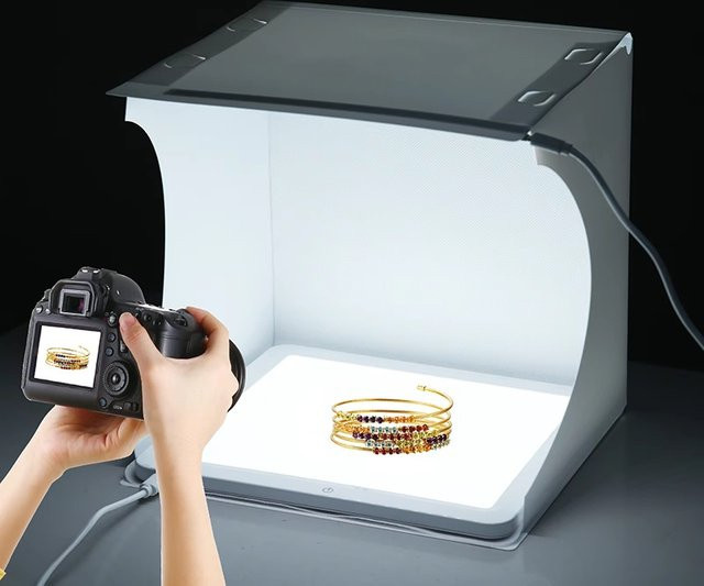 KAFNHCKA Tragbare Fotobox mit LED-Licht und 6 farbigen Hintergründen für DSLR-Kameras, Breite: 20 cm - Bild 1