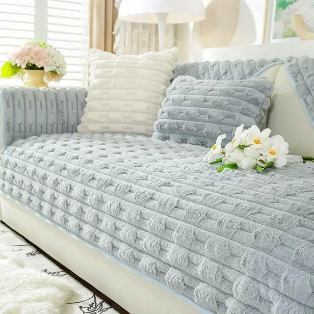 Rutschfeste Plüsch-Sofamatte in Grau, weiche Sofa-Schonbezüge aus Samt und Polyester für dein Wohnzimmer, B/B: 70 x 70 cm - Bild 1