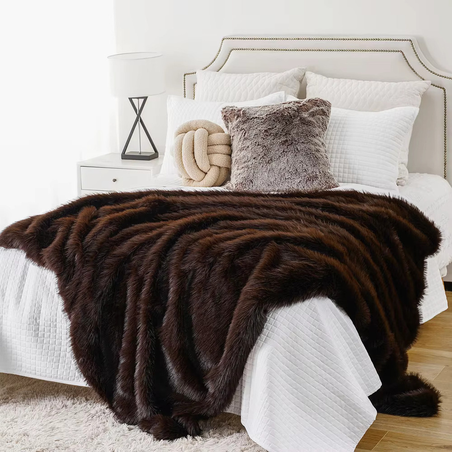 Battilo Luxuriöse Felldecke aus Nerz-Kunstfell in Braun und Tan, Weiche Warme Decke für Bett und Sofa - Bild 3