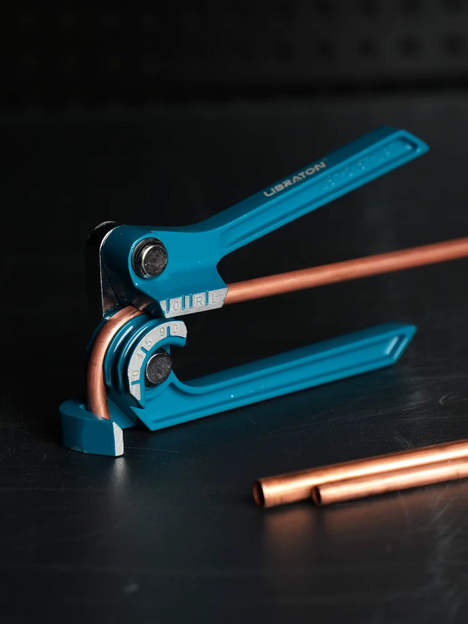 LIBRATON 3-in-1 Kupferrohr-Bieger für 1/4", 3/16" und 1/8" Bremsleitungen und Kraftstoffleitungen in Blau - Bild 7