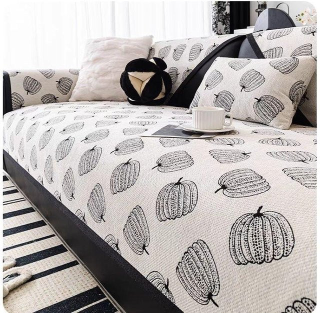 Chenille Sofakissen mit Jacquard-Geometrie-Muster in Schwarz-Weiß, rutschfest und staubdicht, B/H: 70 x 70 cm - Bild 1