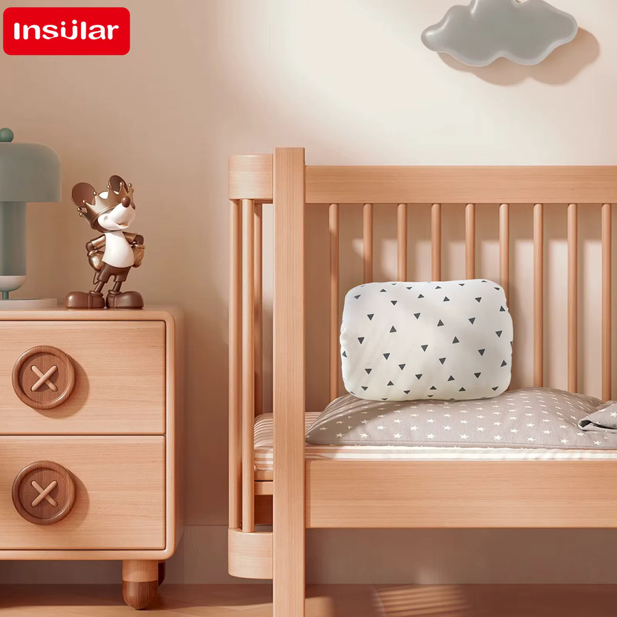 Baby-Stillkissen aus reiner Baumwolle und Fleece mit Armstütze und Kopfpolster für Neugeborene in Grau und Weiß - Bild 3