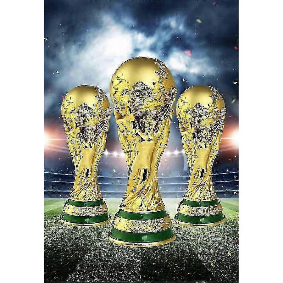 Aura Crystal FIFA Fussball-Weltmeisterschaft Trophäe Replica in Gold aus Harz, Höhe: 36 cm, Breite: 27 cm - Bild 2