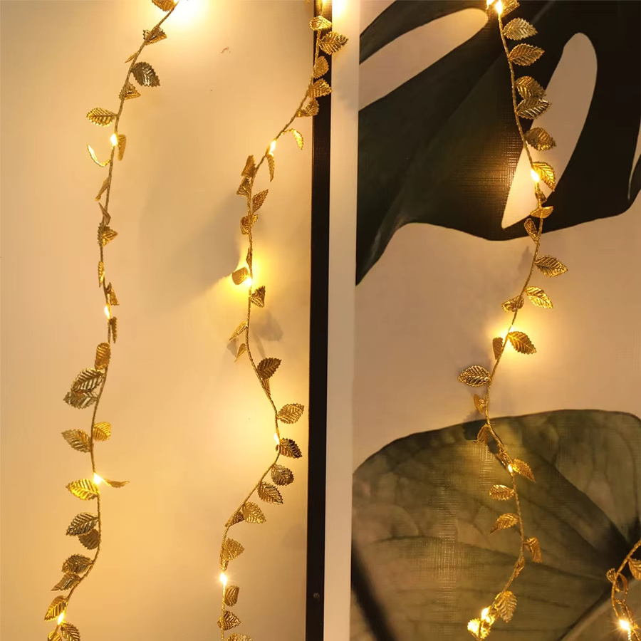 OKAL RED EAST LED Drahtlichterkette mit goldenen Blättern für Dekoration und Feiern - Bild 2