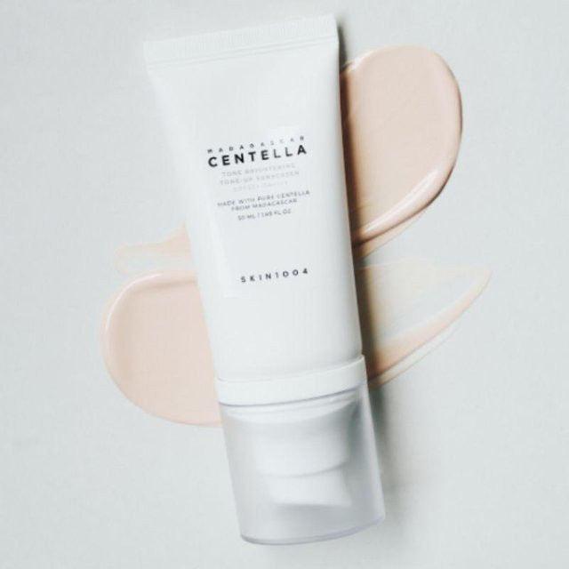 SKIN1004 Tonaufhellende Ton-Up Sonnencreme, 50 ml, LSF 50+ - Bild 1