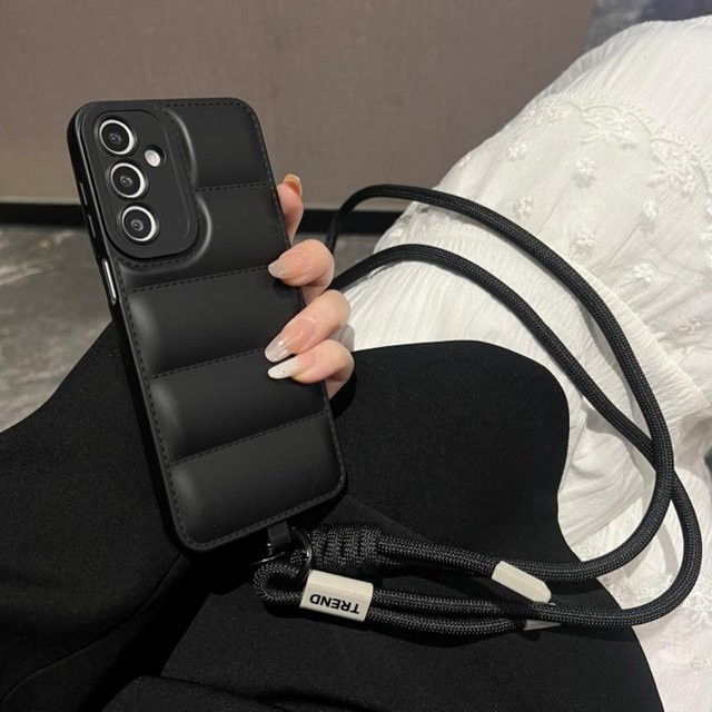 Modische Daunenjacke Crossbody-Hülle mit langem Lanyard für Samsung Galaxy S25 S26 Ultra S24 S23 Plus S22 S21 FE A55 A56 A16 in Schwarz - Bild 1