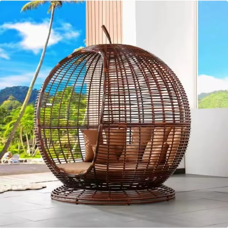 Outdoor Daybed aus Polyrattan in Braun als bequeme Sonnenliege für Garten und Pool im Boho-Stil - Bild 1
