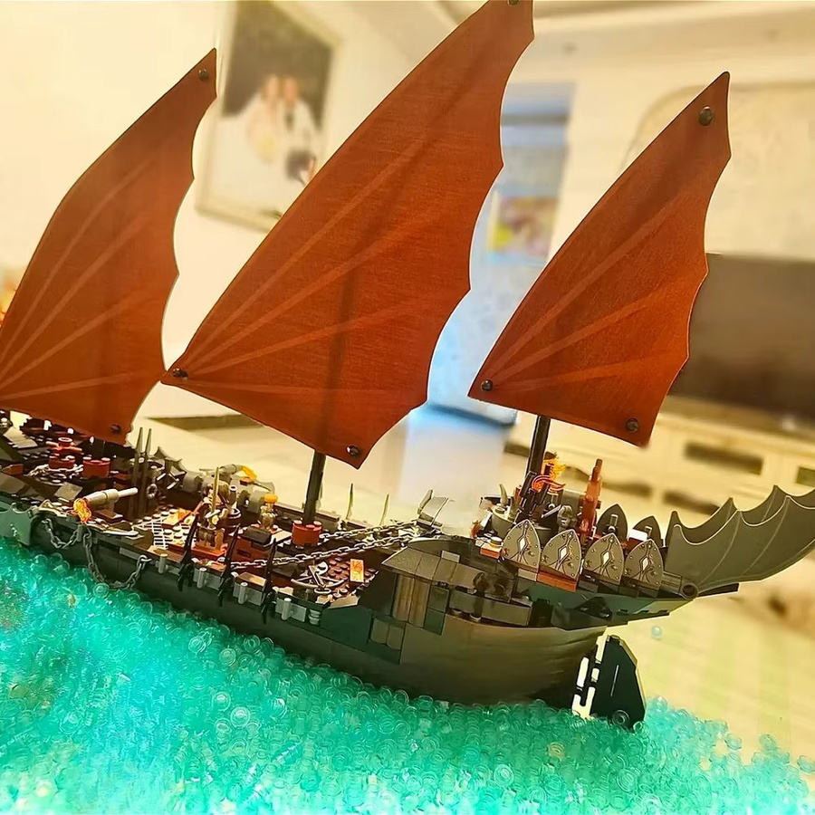 Potdemiel Ambush-Schiffsmodellbausatz, 756-teilig, Kunststoff - Bild 4