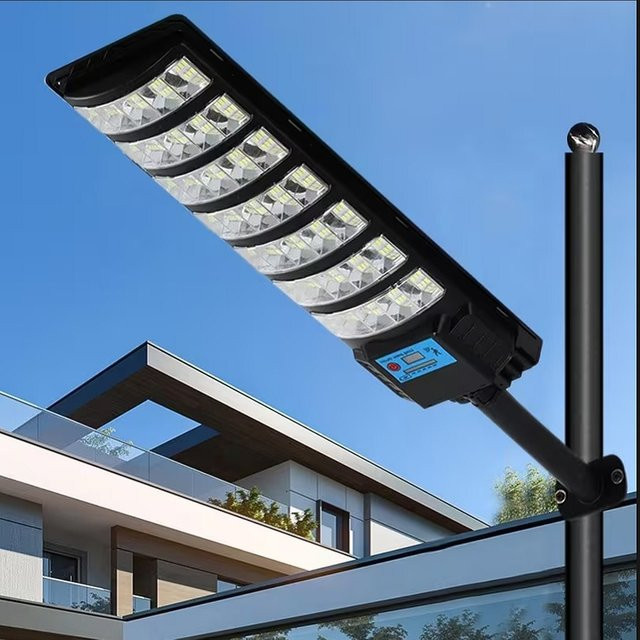 YQCHEZI Solar-Flutlicht mit Bewegungsmelder und LED, wasserdichte Außenleuchte in Schwarz, Cool White 6500 K für Garten und Hof - Bild 1