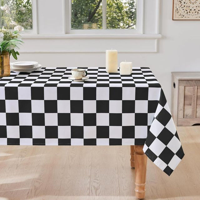 Rechteckige Tischdecke von JMG Household Supplies mit blau-weißem Karomuster, wasserabweisend und waschbar, B/T: 140 x 140 cm - Bild 1
