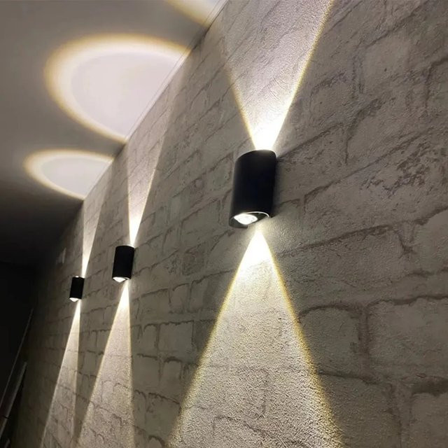 CYLRDXK LED Wandleuchte IP65 aus Aluminium in Silber und Weiß für Garten, Wohnzimmer und Treppen mit warmweißem Licht - Bild 1