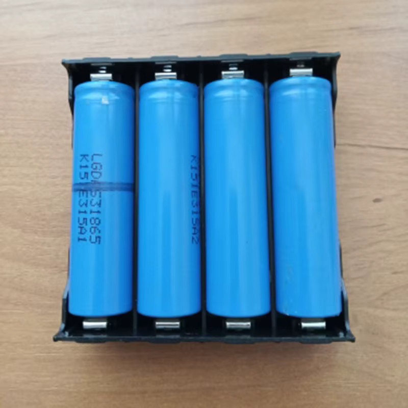 KAFNHCKA 18650 Batteriehalter aus Hartplastik mit 1 bis 4 Fächern zur Aufbewahrung von Batterien - Bild 2
