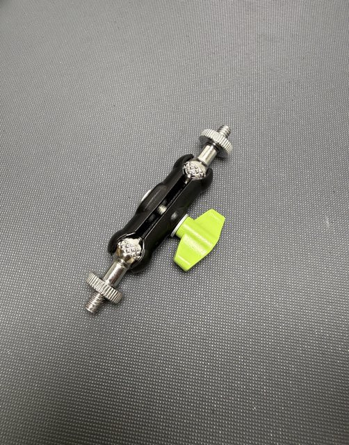 Handyhalterung aus Aluminiumlegierung mit Ausleger-Stativ, 1/4-Zoll-Schraube und Kugelkopfgelenk in Schwarz - Bild 1