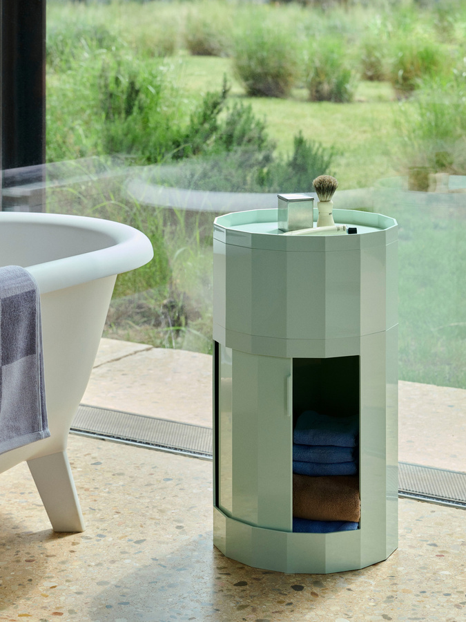 HAY Facet Cabinet in Grün aus recyceltem ABS mit facettierter Oberfläche - Bild 2