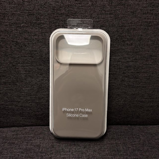 Stoßfeste Silikonhülle für iPhone 17, 17 Pro Max, 17 Air, 16, 15, 14, 13, 12, 11 Pro Max, 14 Plus von KH Mobile Phone Accessories in Grau - Bild 1