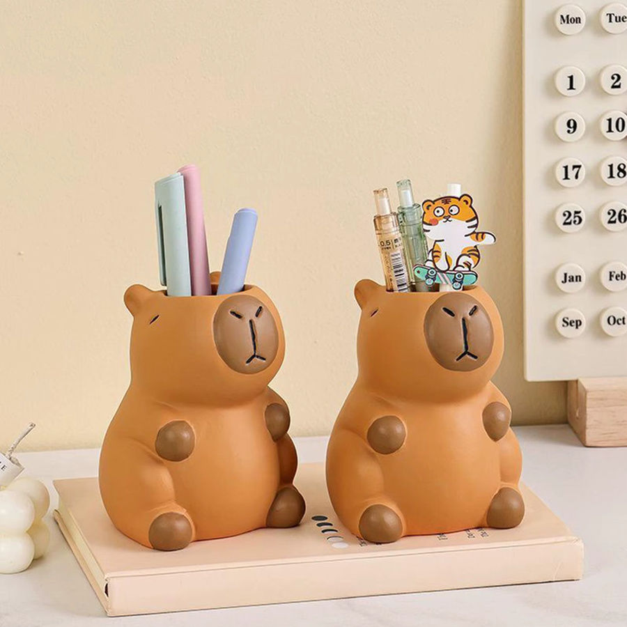 Dekorativer Capybara Stifthalter in Braun aus Kunststoff für deinen Schreibtisch - Bild 3